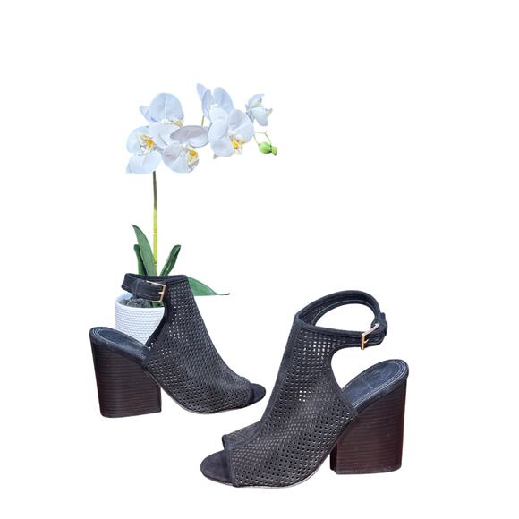 Tory Burch Women’s Perforated Suede Sandals Shoes size 8.5 - Picture 1 of 7